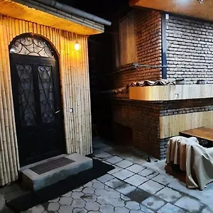 https://apartment-atoneli-street-n-7-10.alltbilisihotels.com